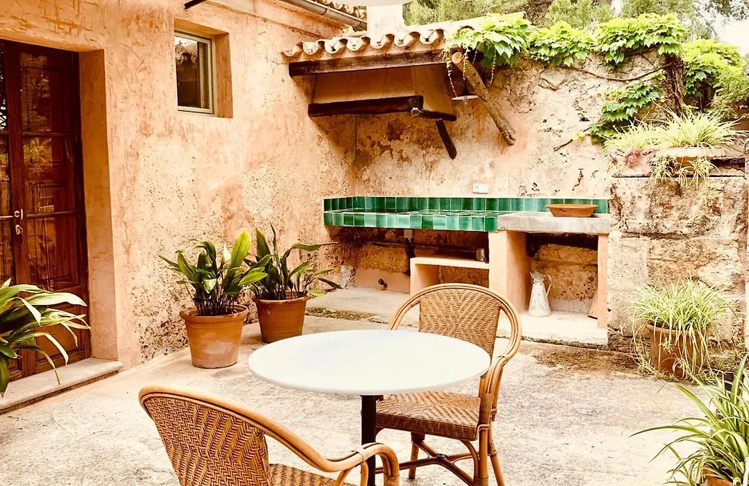 Oliver Moragues Grandhouse & Vineyard-1